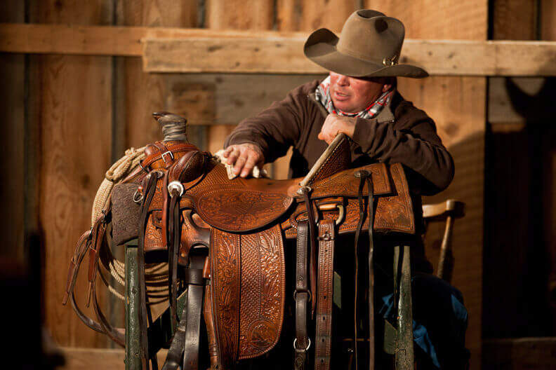 dont-forget-your-tack-when-spring-cleaning